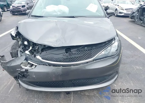 2021 Chrysler Voyager Lxi z USA, uszkodzony, nr VIN 2C4RC1DG2MR505612